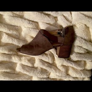 Nine West Groovy Go Shoe Cutout Mule / Sandal Block Heel - Espresso Brown